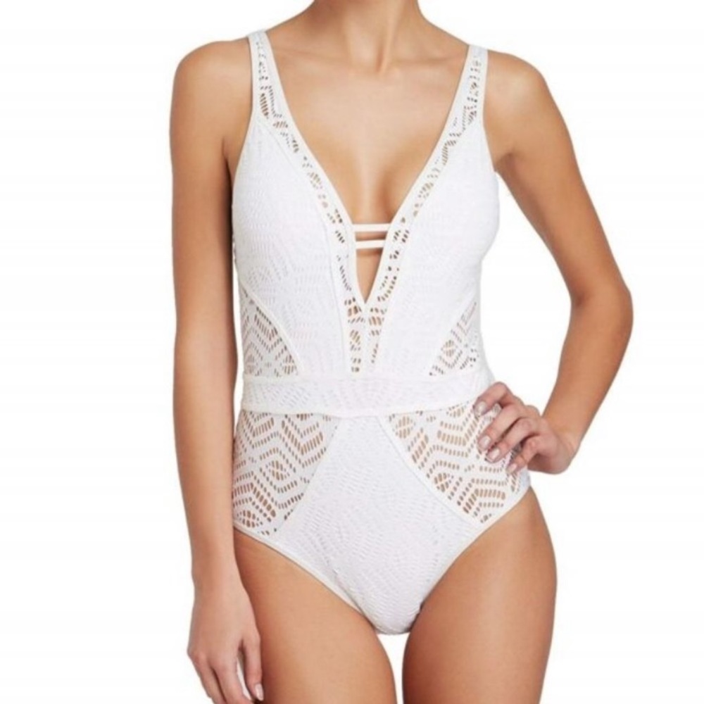 BECCA Show & Tell Crochet swimsuit white XS
